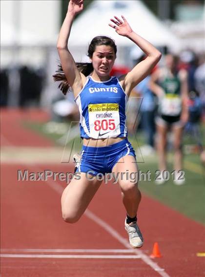 Thumbnail 1 in 45th Arcadia Invitational (Girls Field Events) photogallery.