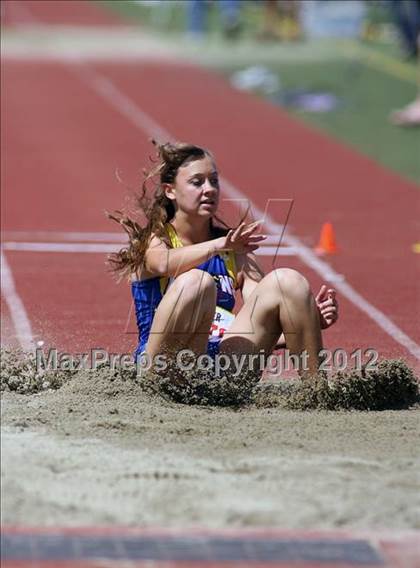 Thumbnail 1 in 45th Arcadia Invitational (Girls Field Events) photogallery.