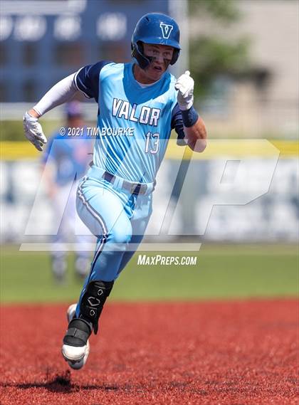 Thumbnail 3 in Valor Christian vs. Cherry Creek (CHSAA 5A District/Regional) photogallery.