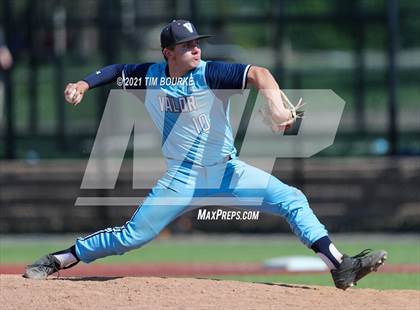 Thumbnail 3 in Valor Christian vs. Cherry Creek (CHSAA 5A District/Regional) photogallery.