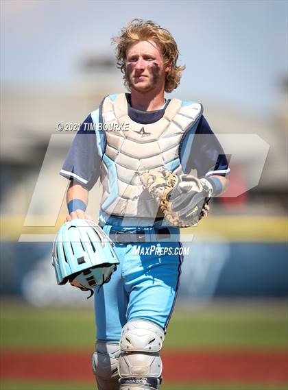 Thumbnail 2 in Valor Christian vs. Cherry Creek (CHSAA 5A District/Regional) photogallery.