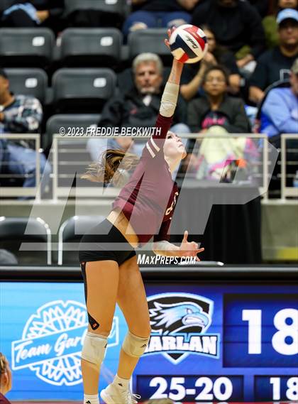 Thumbnail 2 in Harlan vs. Cinco Ranch (UIL 6A Volleyball Semi-Final) photogallery.