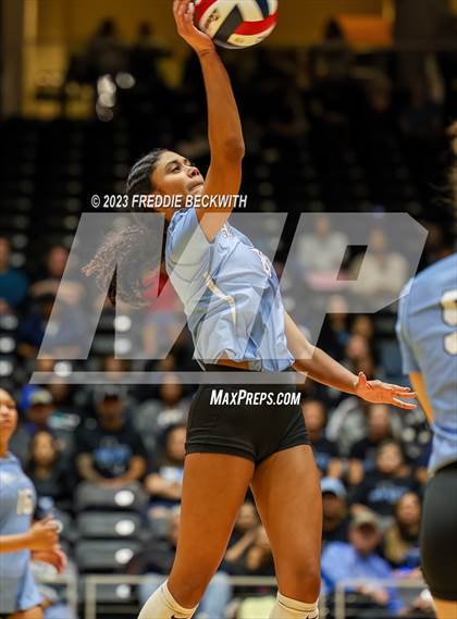 Thumbnail 1 in Harlan vs. Cinco Ranch (UIL 6A Volleyball Semi-Final) photogallery.