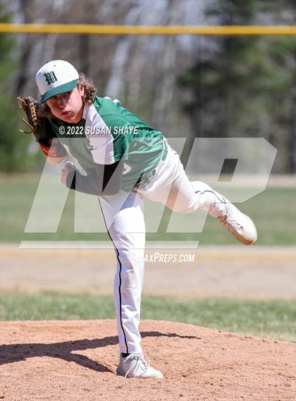 Thumbnail 2 in Catholic Memorial @ Wachusett Regional photogallery.