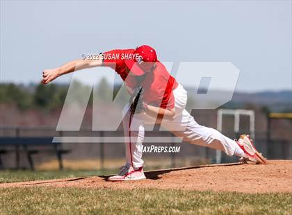 Thumbnail 3 in Catholic Memorial @ Wachusett Regional photogallery.
