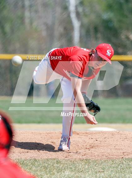Thumbnail 3 in Catholic Memorial @ Wachusett Regional photogallery.