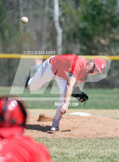Thumbnail 2 in Catholic Memorial @ Wachusett Regional photogallery.