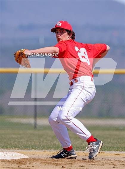 Thumbnail 2 in Catholic Memorial @ Wachusett Regional photogallery.