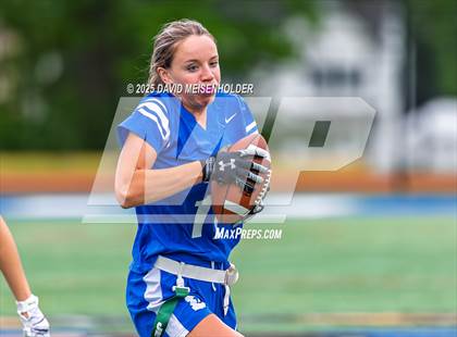 Thumbnail 3 in Division vs Bethpage (Nassau County Class B Final) photogallery.