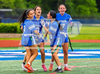 Thumbnail 3 in Division vs Bethpage (Nassau County Class B Final) photogallery.