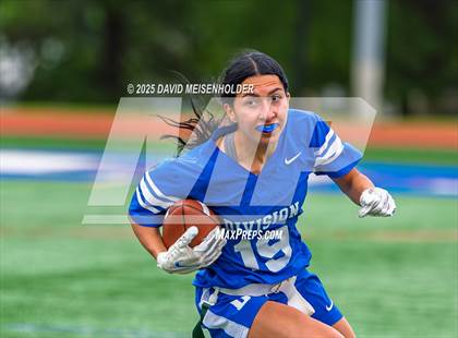 Thumbnail 3 in Division vs Bethpage (Nassau County Class B Final) photogallery.