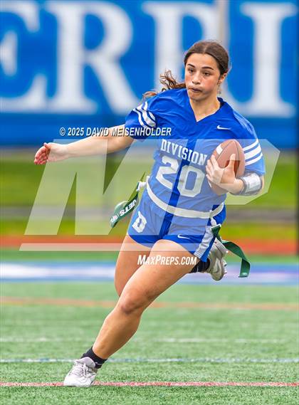 Thumbnail 3 in Division vs Bethpage (Nassau County Class B Final) photogallery.