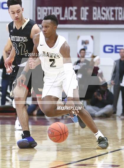 Thumbnail 2 in Hudson Catholic vs. John Carroll (Spalding Hoophall Classic) photogallery.