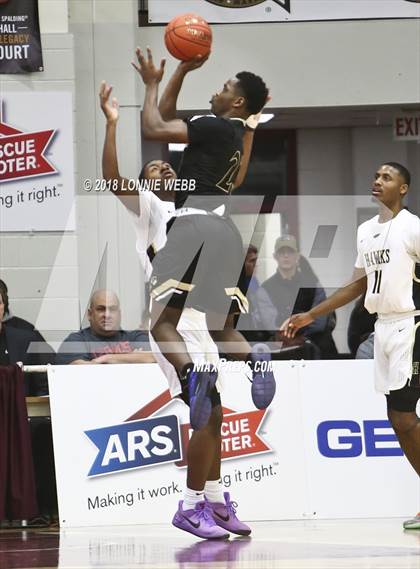 Thumbnail 2 in Hudson Catholic vs. John Carroll (Spalding Hoophall Classic) photogallery.