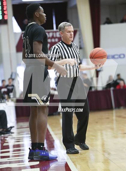 Thumbnail 3 in Hudson Catholic vs. John Carroll (Spalding Hoophall Classic) photogallery.