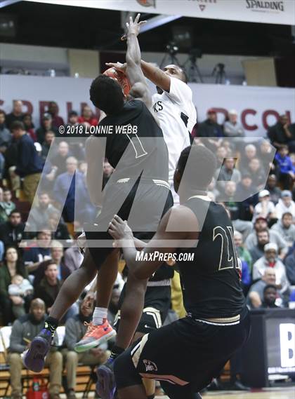 Thumbnail 3 in Hudson Catholic vs. John Carroll (Spalding Hoophall Classic) photogallery.