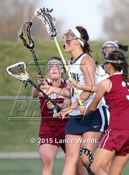 Thumbnail 3 in Columbine vs. Dakota Ridge photogallery.