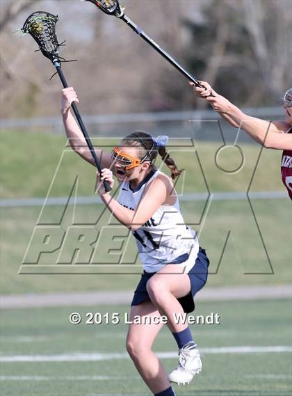 Thumbnail 3 in Columbine vs. Dakota Ridge photogallery.