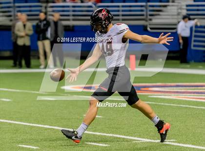 Thumbnail 1 in Lake Travis vs. Atascocita (UIL 6A Semifinal) photogallery.