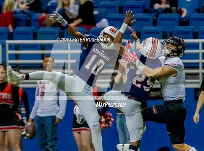 Thumbnail 2 in Lake Travis vs. Atascocita (UIL 6A Semifinal) photogallery.