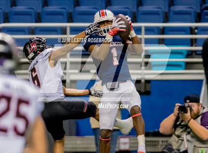 Thumbnail 3 in Lake Travis vs. Atascocita (UIL 6A Semifinal) photogallery.