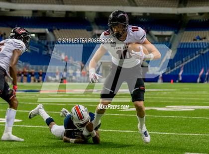 Thumbnail 3 in Lake Travis vs. Atascocita (UIL 6A Semifinal) photogallery.