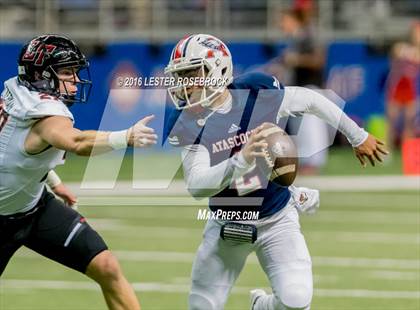 Thumbnail 2 in Lake Travis vs. Atascocita (UIL 6A Semifinal) photogallery.