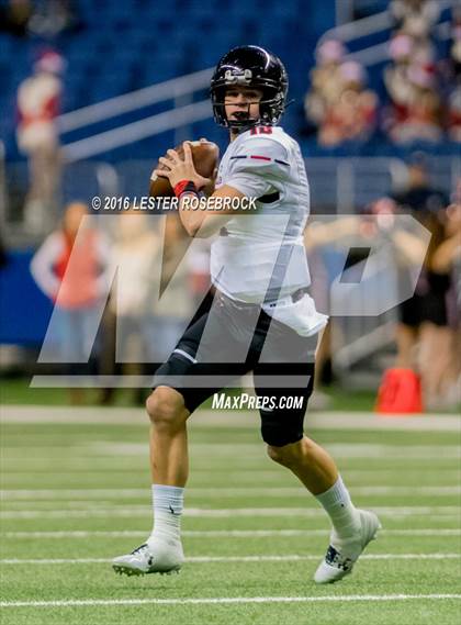 Thumbnail 2 in Lake Travis vs. Atascocita (UIL 6A Semifinal) photogallery.