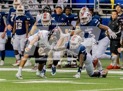 Thumbnail 2 in Lake Travis vs. Atascocita (UIL 6A Semifinal) photogallery.
