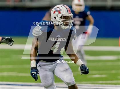 Thumbnail 2 in Lake Travis vs. Atascocita (UIL 6A Semifinal) photogallery.