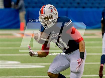 Thumbnail 1 in Lake Travis vs. Atascocita (UIL 6A Semifinal) photogallery.