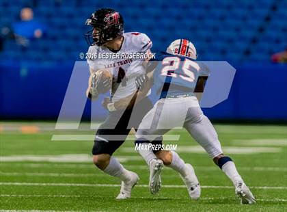Thumbnail 2 in Lake Travis vs. Atascocita (UIL 6A Semifinal) photogallery.
