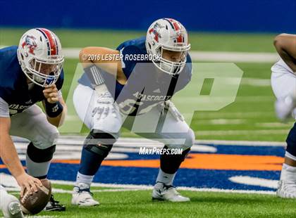 Thumbnail 2 in Lake Travis vs. Atascocita (UIL 6A Semifinal) photogallery.