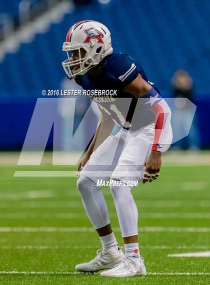 Thumbnail 1 in Lake Travis vs. Atascocita (UIL 6A Semifinal) photogallery.