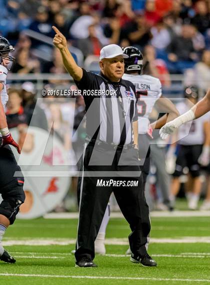 Thumbnail 3 in Lake Travis vs. Atascocita (UIL 6A Semifinal) photogallery.