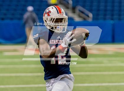 Thumbnail 1 in Lake Travis vs. Atascocita (UIL 6A Semifinal) photogallery.