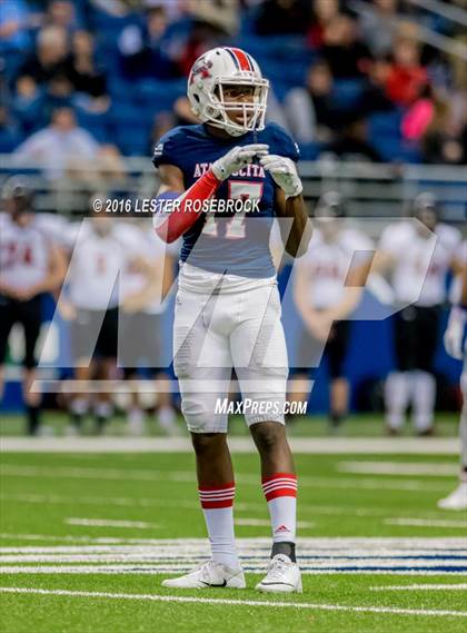 Thumbnail 1 in Lake Travis vs. Atascocita (UIL 6A Semifinal) photogallery.