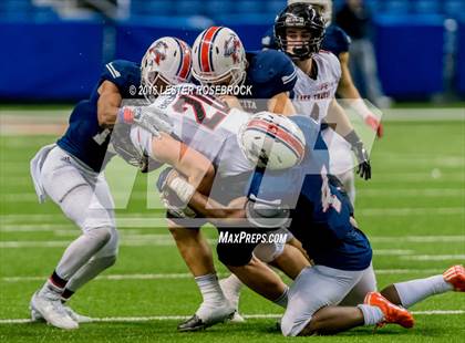 Thumbnail 1 in Lake Travis vs. Atascocita (UIL 6A Semifinal) photogallery.