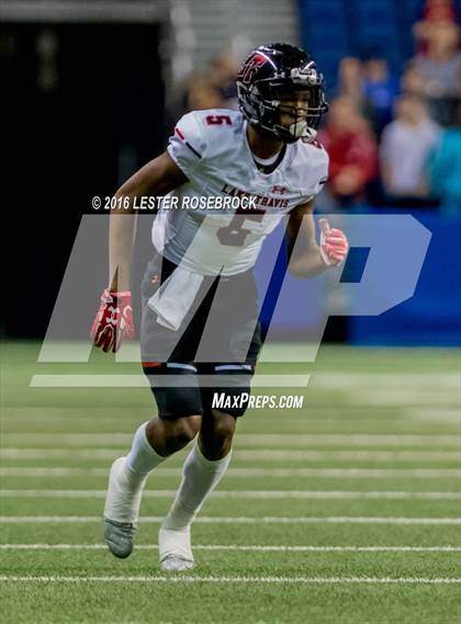 Thumbnail 1 in Lake Travis vs. Atascocita (UIL 6A Semifinal) photogallery.
