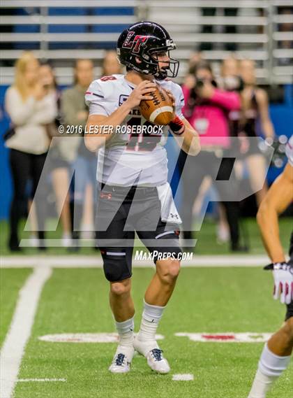 Thumbnail 3 in Lake Travis vs. Atascocita (UIL 6A Semifinal) photogallery.