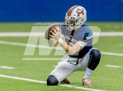 Thumbnail 1 in Lake Travis vs. Atascocita (UIL 6A Semifinal) photogallery.