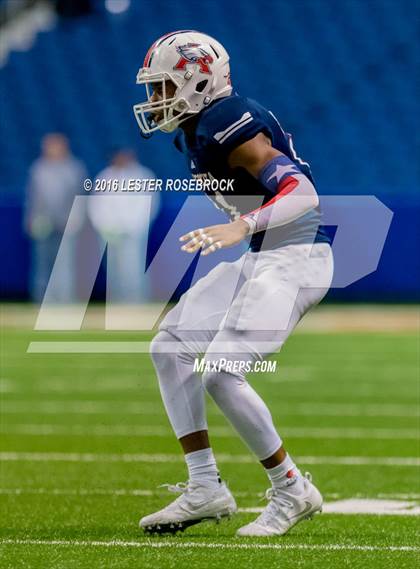 Thumbnail 2 in Lake Travis vs. Atascocita (UIL 6A Semifinal) photogallery.