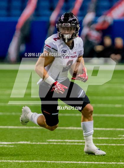 Thumbnail 2 in Lake Travis vs. Atascocita (UIL 6A Semifinal) photogallery.