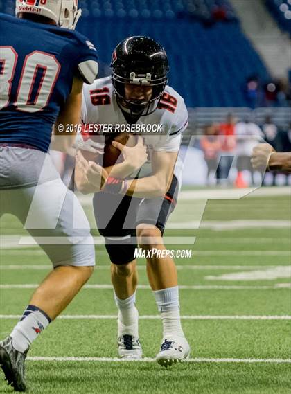 Thumbnail 1 in Lake Travis vs. Atascocita (UIL 6A Semifinal) photogallery.
