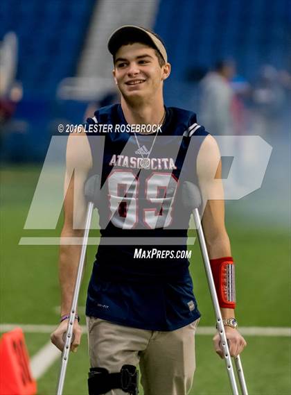 Thumbnail 1 in Lake Travis vs. Atascocita (UIL 6A Semifinal) photogallery.