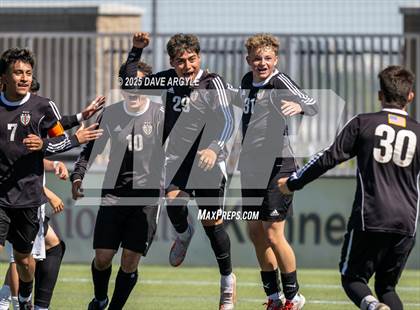 Thumbnail 2 in Ogden vs. Ben Lomond (UHSAA 3A Semifinal) photogallery.