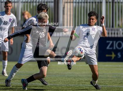 Thumbnail 3 in Ogden vs. Ben Lomond (UHSAA 3A Semifinal) photogallery.