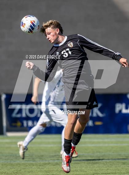 Thumbnail 3 in Ogden vs. Ben Lomond (UHSAA 3A Semifinal) photogallery.