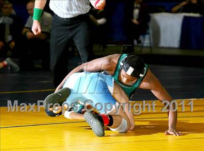 Thumbnail 2 in NYSPHSAA D1 Championships (96-135 Finals) photogallery.