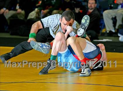 Thumbnail 1 in NYSPHSAA D1 Championships (96-135 Finals) photogallery.